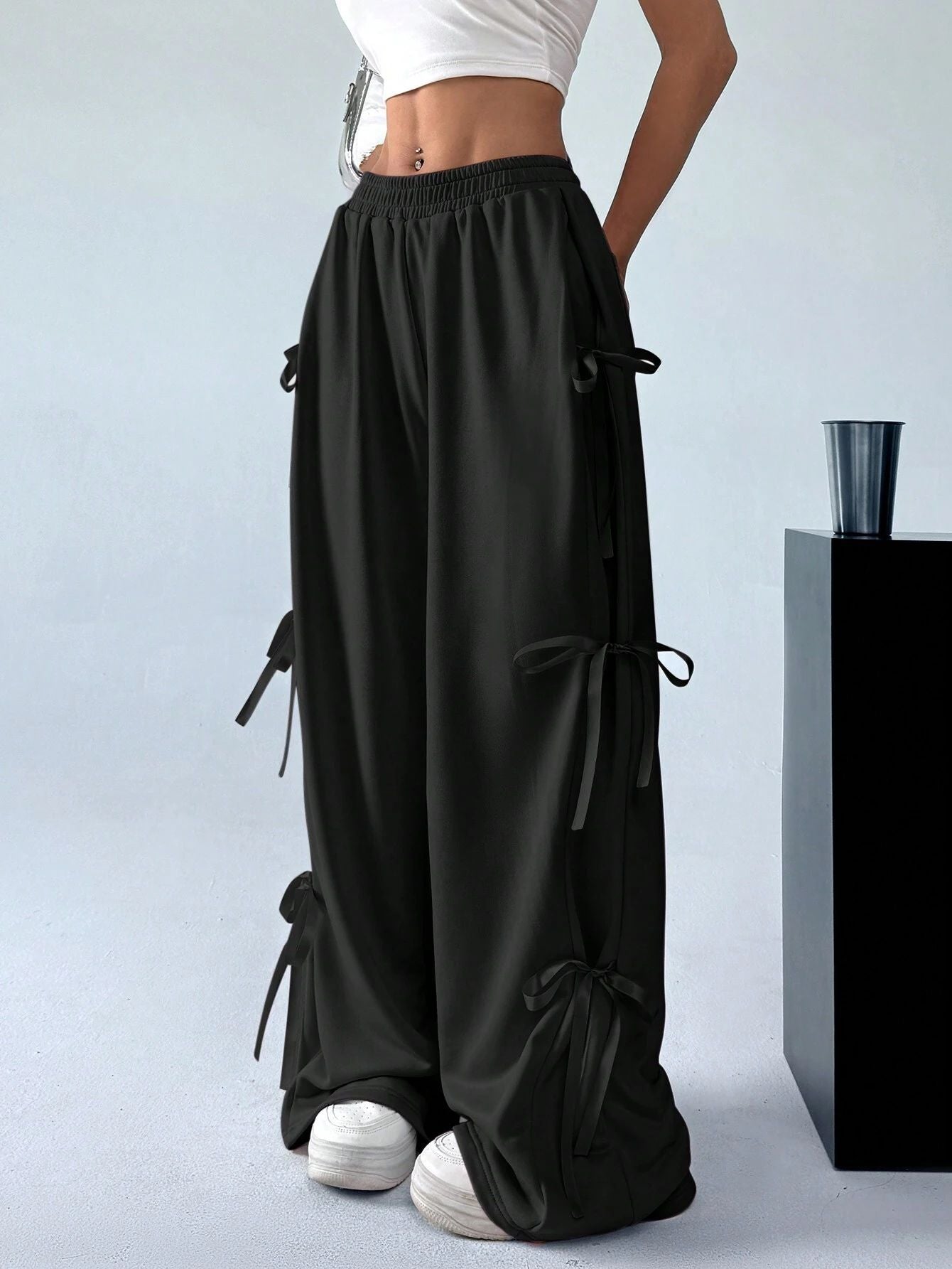 Elastische Taille, einfarbige Schleife, Baggy Hose mit geradem Bein und Schnürung