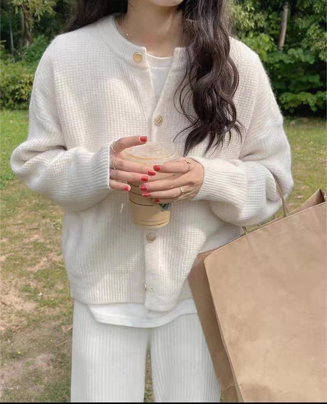 Damen-Strickjacke mit Rundhalsausschnitt