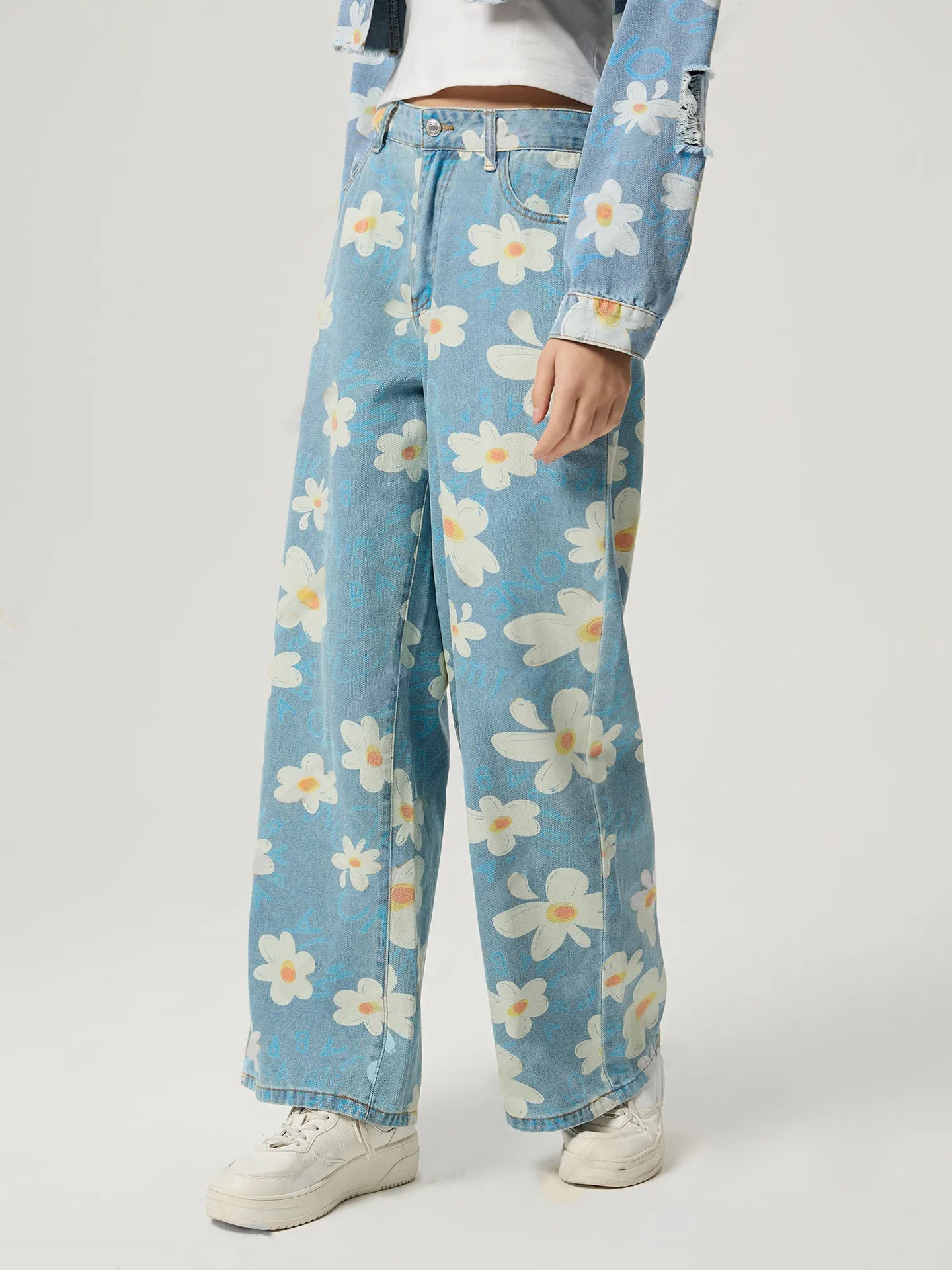 Baggy Jeans Blümchen