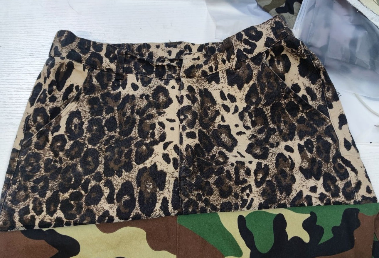 Khaki-Leopardenmuster Shorts