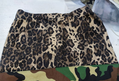 Khaki-Leopardenmuster Shorts