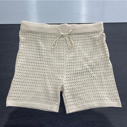 Lässiges, kurzärmliges, hohles Hemd-Shorts-Sport-Zweiteiler-Set mit V-Ausschnitt